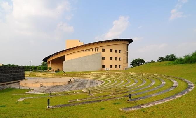 YCMOU Campus photo 6